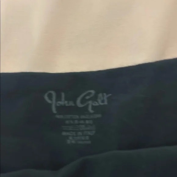 Women's Black Off-Shoulder Top - Picture 2 of 4